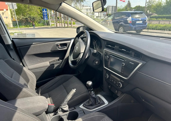 Toyota Auris cena 45000 przebieg: 118000, rok produkcji 2014 z Piastów małe 29